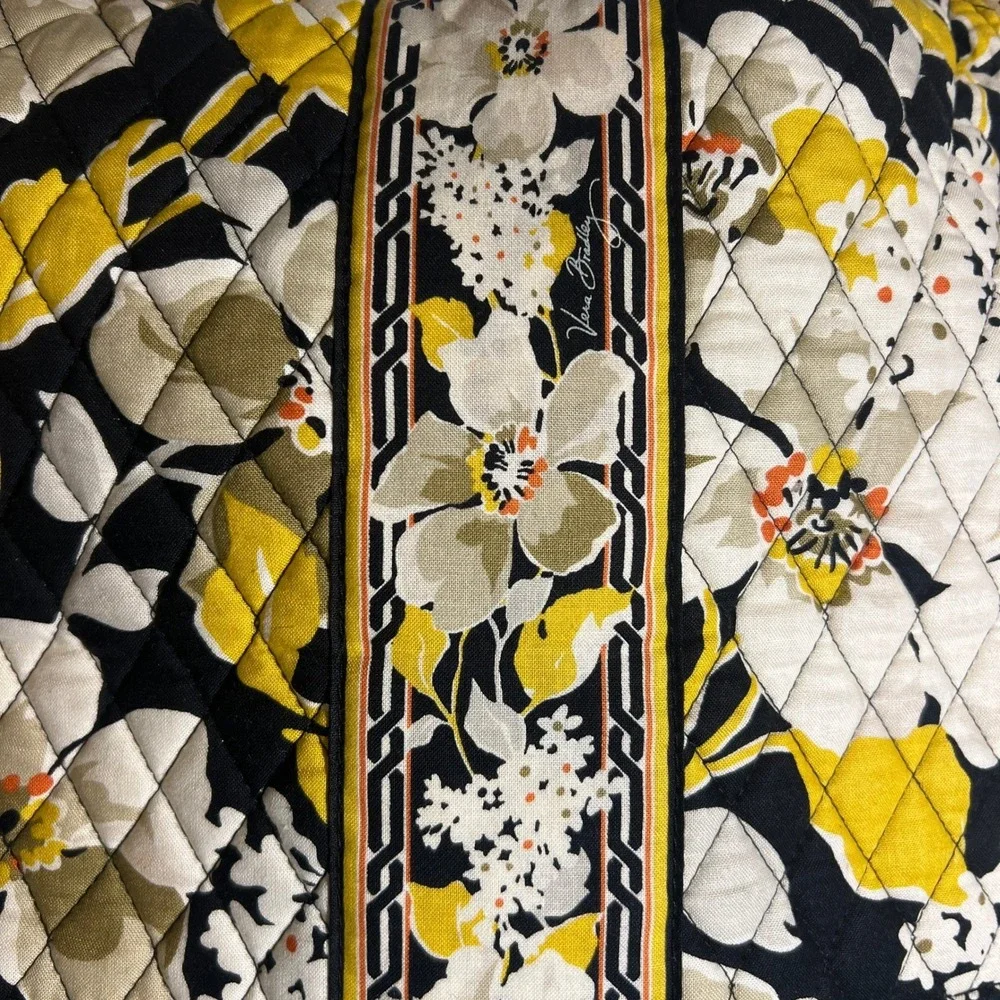 Vera Bradley Quilted Messenger Diaper Bag Tote‎ in Dogwood Print (Retired), NWOT